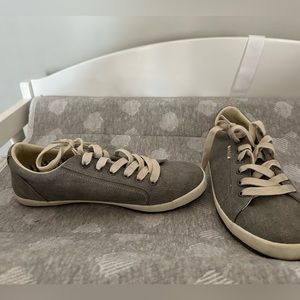 Taos shoes